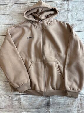 Comfrt Zip-up Hoodie